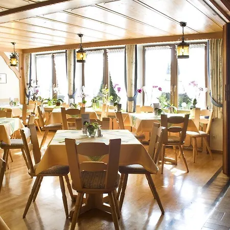 Gæstehus Hoehengasthof Roessle