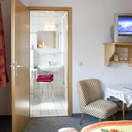 Hoehengasthof Roessle 게스트하우스 슈룩흐제