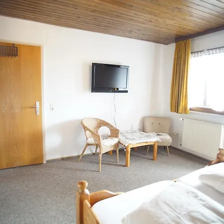 Gæstehus Hoehengasthof Roessle