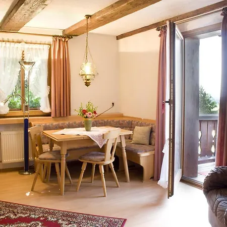 Hoehengasthof Roessle Gæstehus